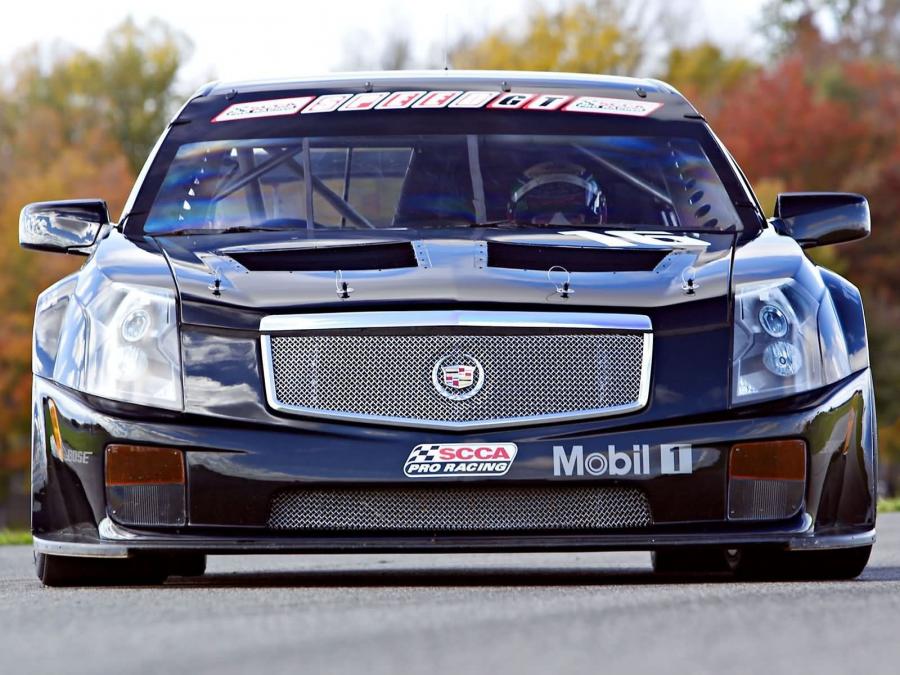  Cadillac CTS-V Race Car 2004 года  (фото 33 из 33)